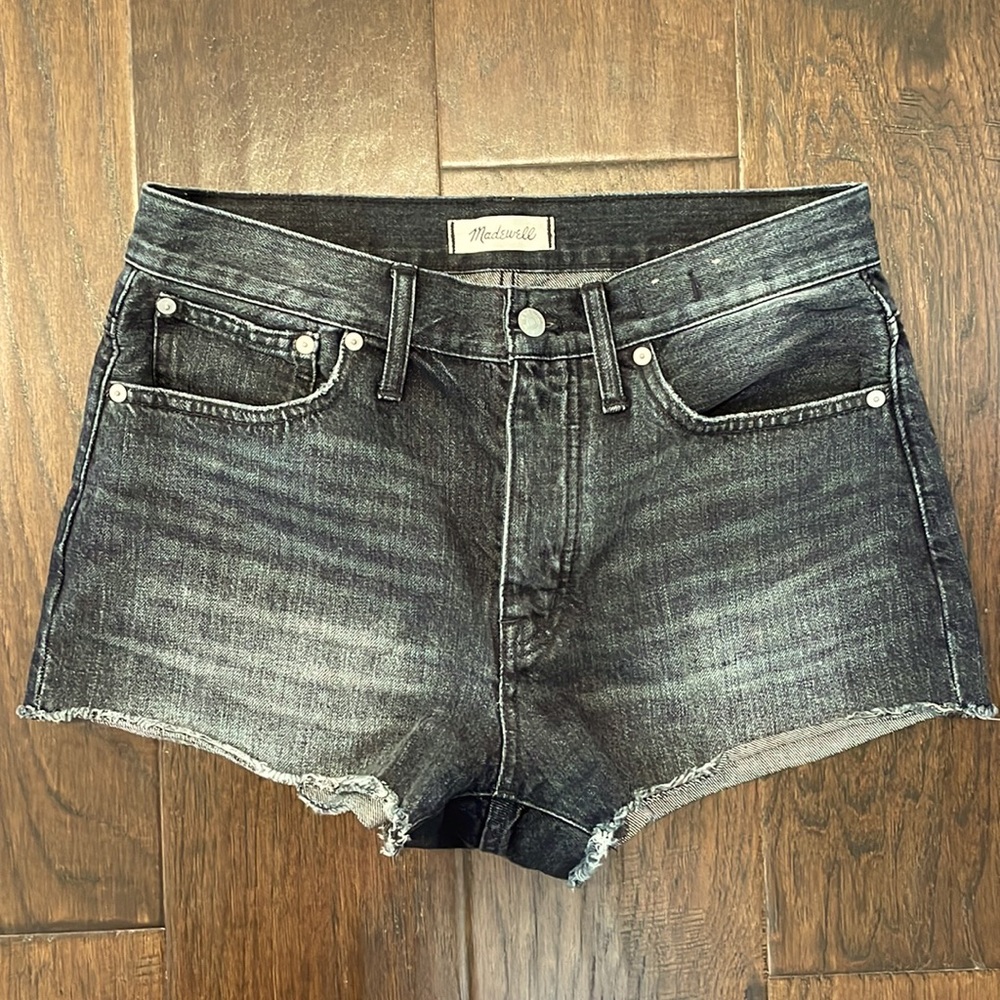 Madewell Black Jean short - relaxed denim fit size 27